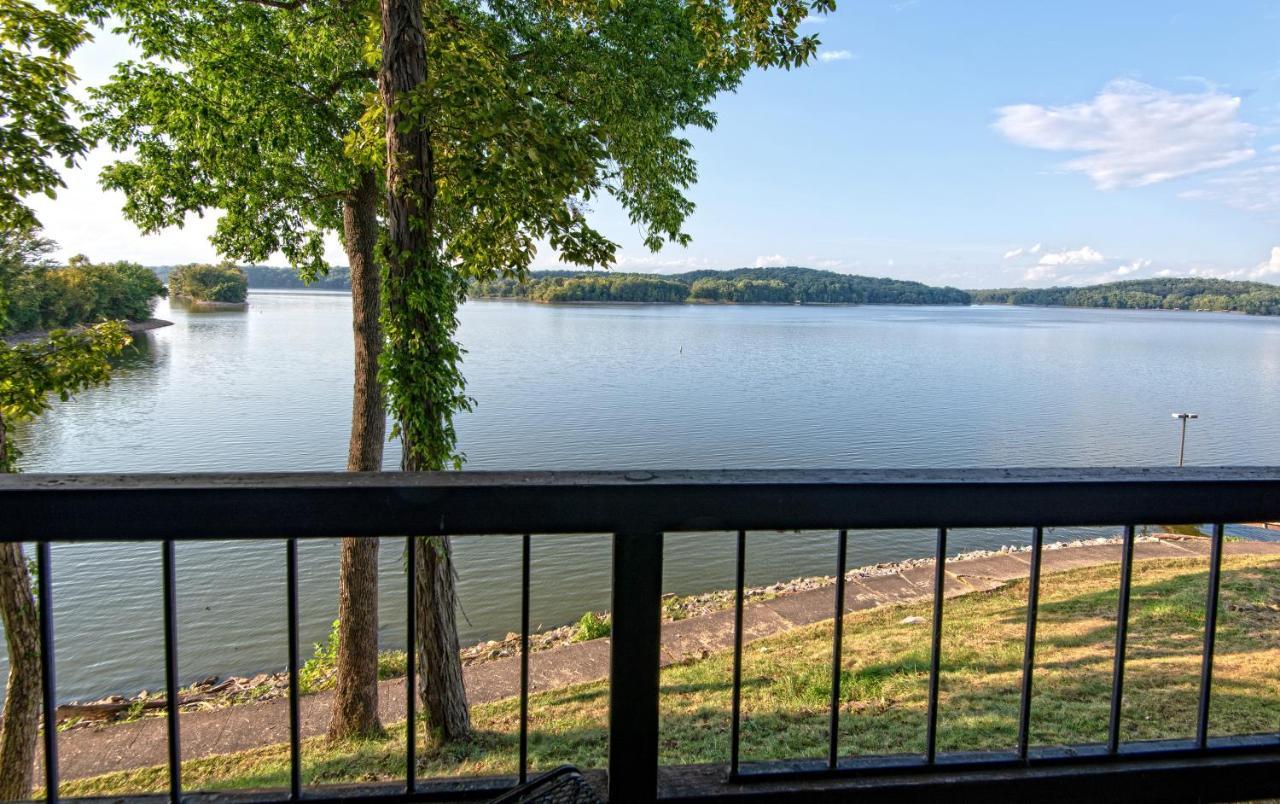 Lake Barkley State Resort Park Cadiz Exterior photo